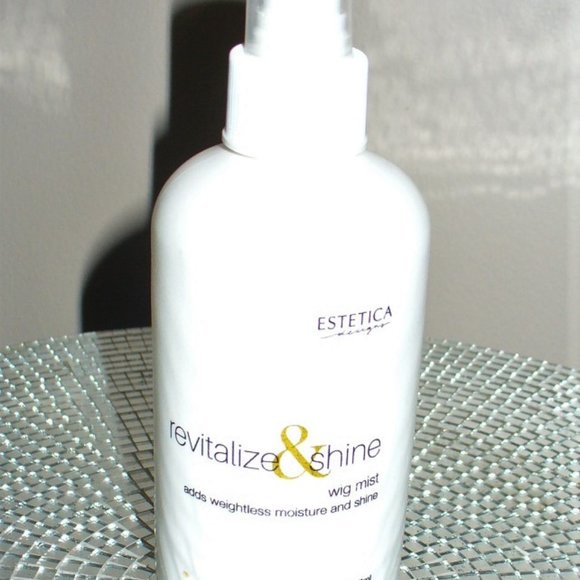 3/4 blonde wig huge combs inside very secure - Picture 5 of 5